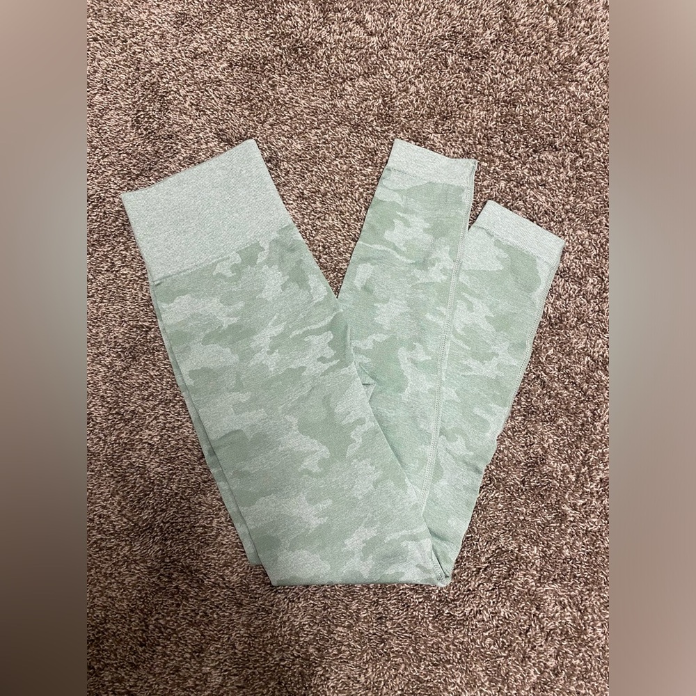 Camo leggings